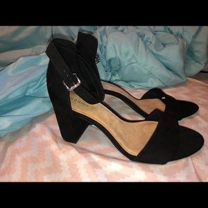 Old navy block heel shoes
